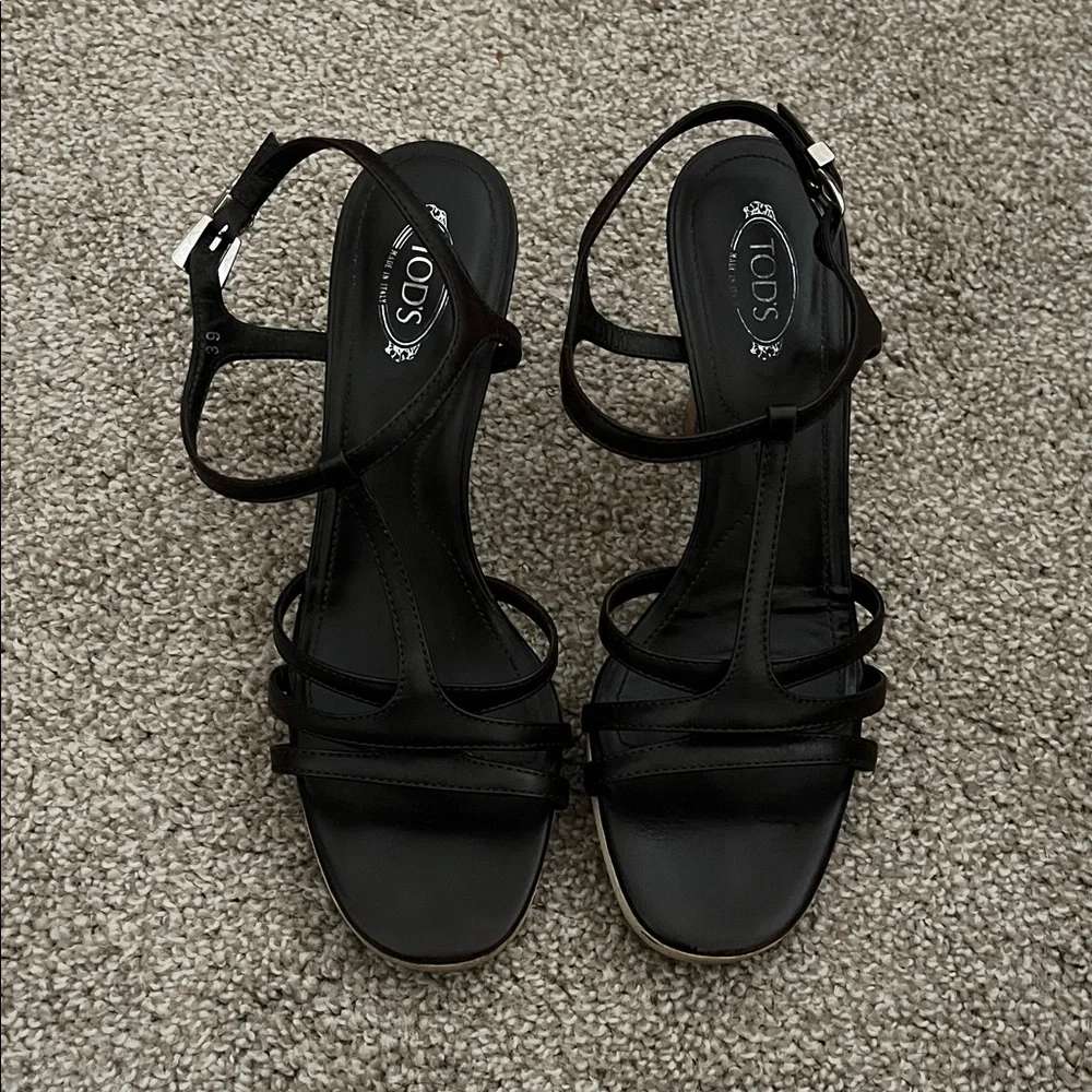 Tod's Elegant Brown Strappy Heels